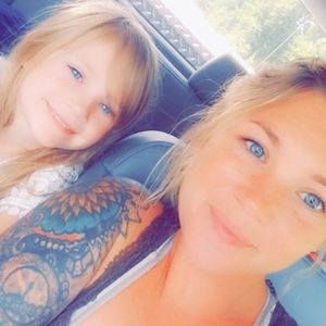 Meet your Posher, Tiffany